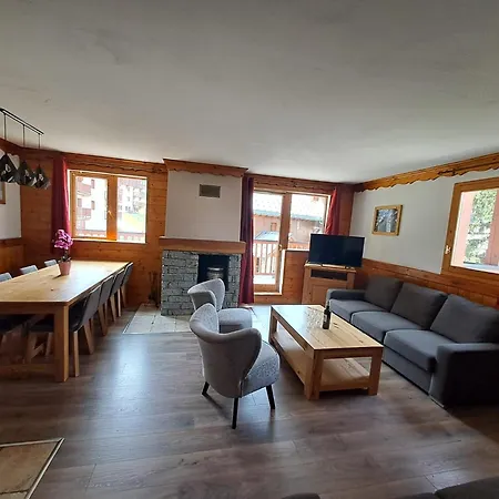 Des Neiges Oz En Oisans 4*
