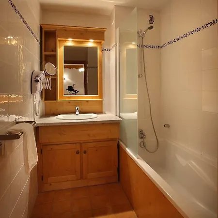 Aparthotel Des Neiges Oz En Oisans