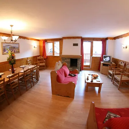 Des Neiges Oz En Oisans Aparthotel 4*