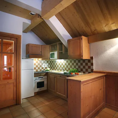 Des Neiges Oz En Oisans 4* Оз