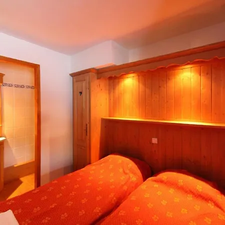 Des Neiges Oz En Oisans Апарт-отель Оз