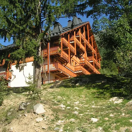 Des Neiges Oz En Oisans Оз