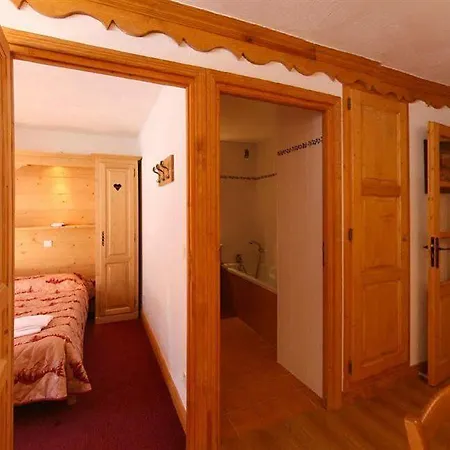 Des Neiges Oz En Oisans Апарт-отель 4*